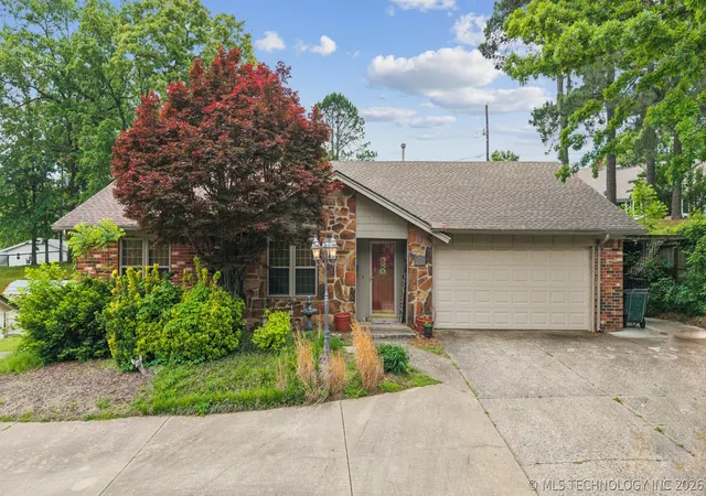 1st image of 1210 E 10th St, Sand Springs, OK 74063 | MLS# 2613491