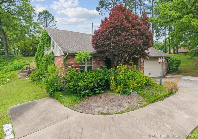 2nd image of 1210 E 10th St, Sand Springs, OK 74063 | MLS# 2613491