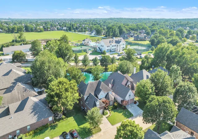 Homes for sale in Broken Arrow, OK | 7909 E Freeport Pl, Broken Arrow, OK 74014 | MLS# 2615530