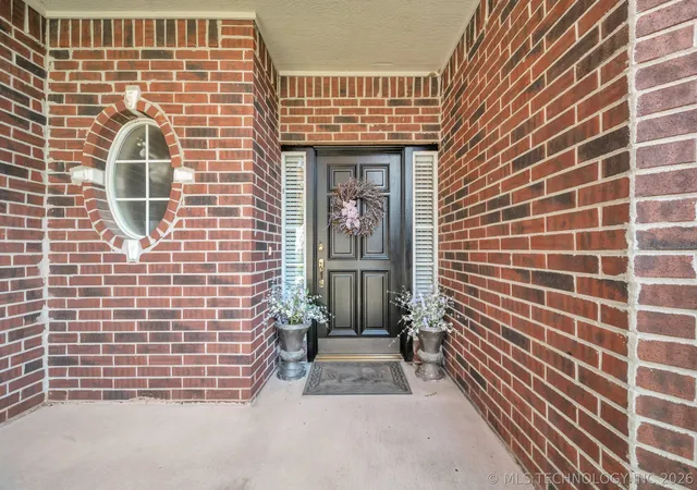 Homes for sale in Broken Arrow, OK | 7909 E Freeport Pl, Broken Arrow, OK 74014 | MLS# 2615530