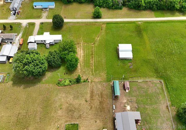 3rd image of 23 Shamburg Dr, Checotah, OK 74426 | MLS# 2615520