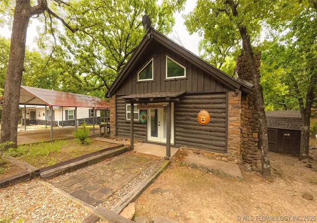 Homes for sale in Stigler, OK | 139 N Bk 1800 Rd, Stigler, OK 74462 | MLS# 2615549