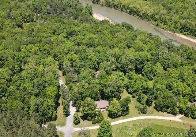 2nd image of 202 Alder Wy, Tahlequah, OK 74464 | MLS# 2615585