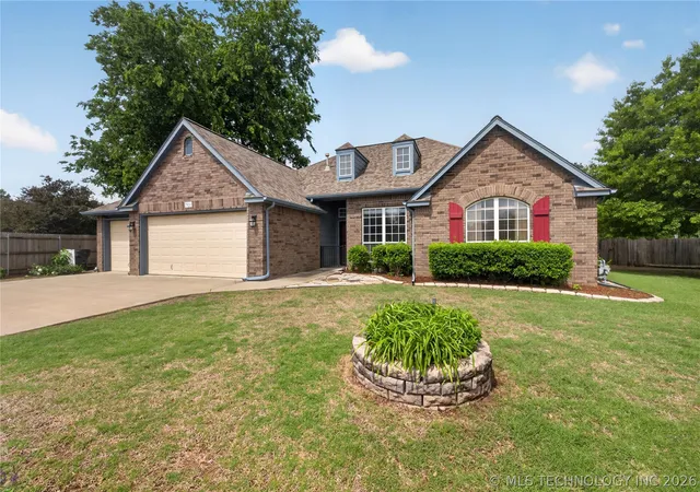 Homes for sale in Owasso, OK | 7820 N 161st Eastcourt, Owasso, OK 74055 | MLS# 2615588