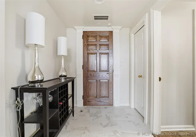 Photo 3 of Condo for sale at 2121 S Yorktown Ave #706, Tulsa, OK 74114 | MLS# 2615514 | Listing updated on 2026-08-20