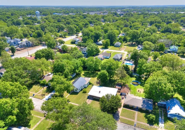 Homes for sale in Vinita, OK | 226 S Adair St, Vinita, OK 74301 | MLS# 2615644