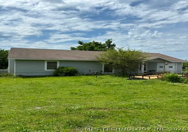 2nd image of 721 Hill, Locust Grove, OK 74352 | MLS# 2615703