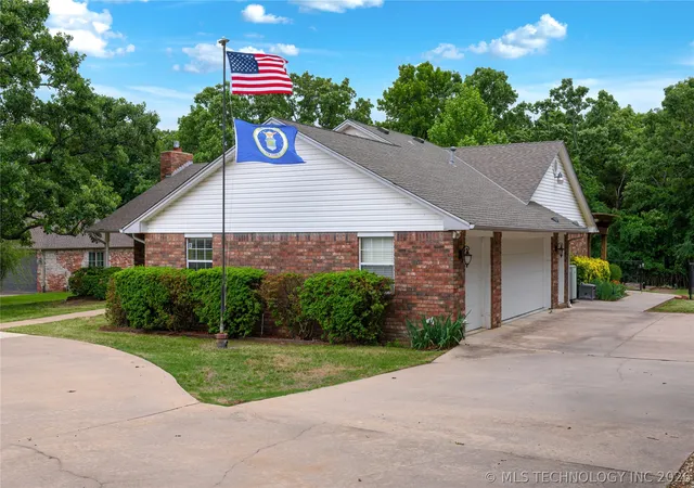 Homes for sale in Eufaula, OK | 52 Ash Ct, Eufaula, OK 74432 | MLS# 2615574