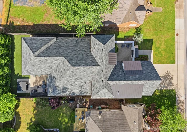 Photo 4 of Sale Pending at 1330 E 36 Street, Tulsa, OK 74105 | MLS# 2615646 | Listing updated on 2026-08-28