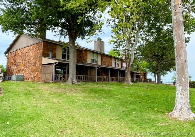 Condo for sale at 7020 Lakeshore Dr #20, Eufaula, OK 74432 | MLS# 2613914