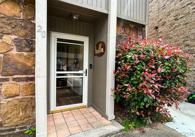 Photo 4 of Condo for sale at 7020 Lakeshore Dr #20, Eufaula, OK 74432 | MLS# 2613914 | Listing updated on 2026-08-20
