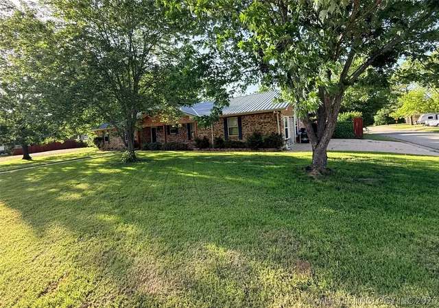 2nd image of 5202 Pheasant Run Rd, Durant, OK 74701 | MLS# 2615586