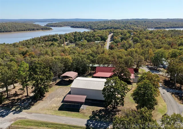 1st image of 124 London Dock Ln, Canadian, OK 74425 | MLS# 2614891