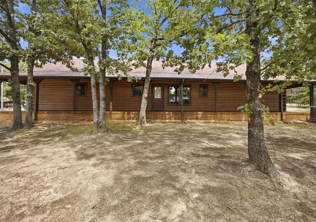 Photo 4 of Single family home for sale at 124 London Dock Ln, Canadian, OK 74425 | MLS# 2614891 | Listing updated on 2026-08-20