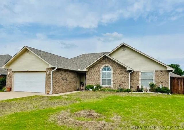 1st image of 1915 6th Nw, Ardmore, OK 73401 | MLS# 2615788