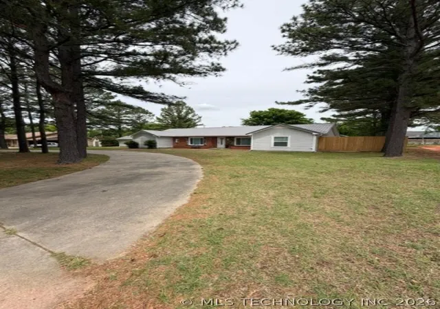 Homes for sale in Holdenville, OK | 500 Diamond, Holdenville, OK 74848 | MLS# 2615684
