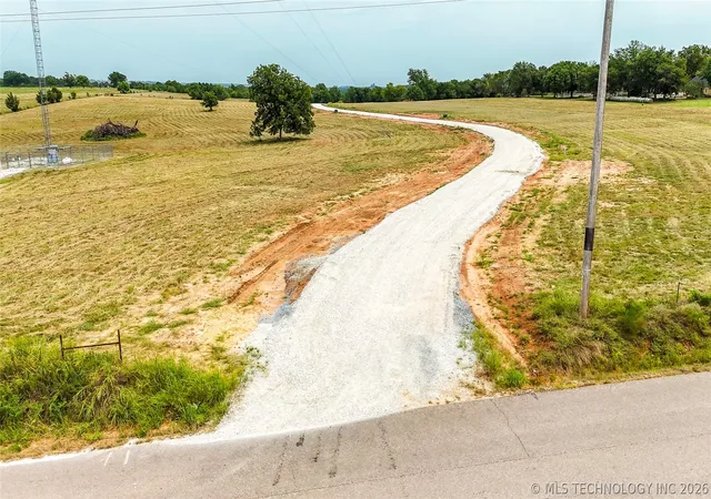 4th image of 14021 County Road 1567, Ada, OK 74820 | MLS# 2615794