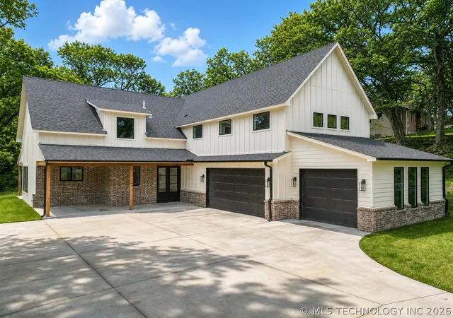 1st image of 1000 S Moccasin Pl, Sapulpa, OK 74066 | MLS# 2615815