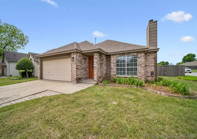 Photo 2 of Sale Pending at 7502 S 91st Eastavenue, Tulsa, OK 74133 | MLS# 2608201 | Listing updated on 2026-08-20