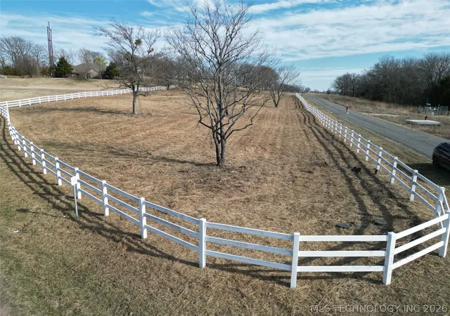 Homes for sale in Ada, OK | County Road 1541, Ada, OK 74820 | MLS# 2615647