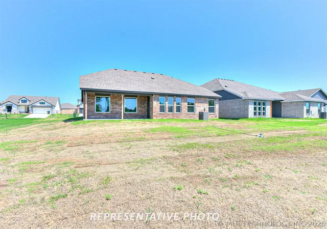 Homes for sale in Collinsville, OK | 12501 N 134th Eastavenue, Collinsville, OK 74021 | MLS# 2615925