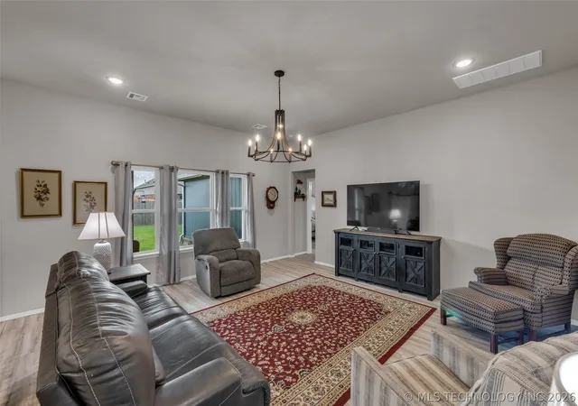 4th image of 13008 E 124Th St, Collinsville, OK 74021 | MLS# 2615947
