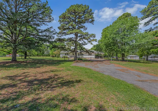 Homes for sale in Tahlequah, OK | 15083 State Hwy 82, Tahlequah, OK 74464 | MLS# 2615517