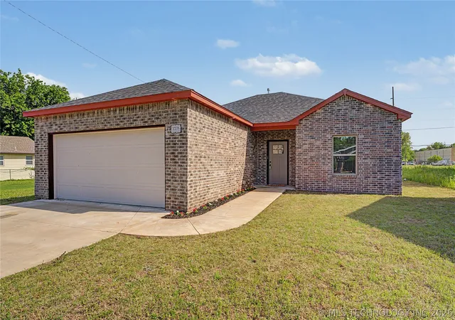 Photo 3 of Single family home for sale at 228 E Woodrow St, Tulsa, OK 74106 | MLS# 2615975 | Listing updated on 2026-07-09