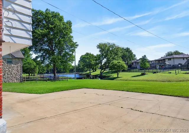 Photo 36 of Single family home for sale at 1048 Se Greystone Ave, Bartlesville, OK 74006 | MLS# 2615986 | Listing updated on 2026-08-22