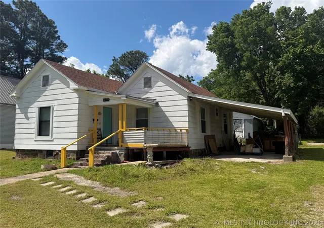 Homes for sale in Wilburton, OK | 403 E Blair, Wilburton, OK 74578 | MLS# 2616001