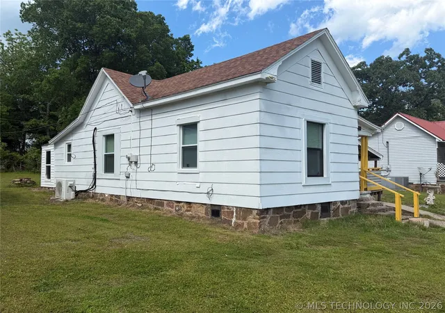 Homes for sale in Wilburton, OK | 403 E Blair, Wilburton, OK 74578 | MLS# 2616001