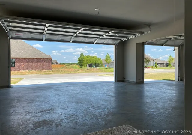 Photo 3 of Single family home for sale at 3109 W Winston St, Broken Arrow, OK 74011 | MLS# 2616007 | Listing updated on 2026-05-18