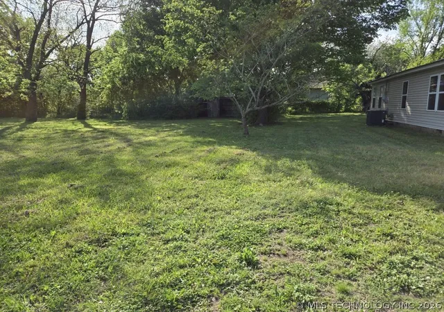 Photo 2 of Single family home for sale at 387 N Kentucky Ave, Atoka, OK 74525 | MLS# 2616020 | Listing updated on 2026-08-20