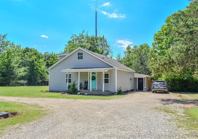 Homes for sale in Hugo, OK | 1114 N 4230 Rd, Hugo, OK 74743 | MLS# 2615533