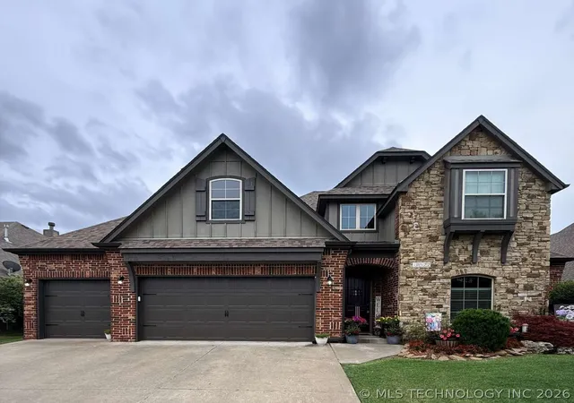 Homes for sale in Tulsa, OK | 18522 E 42nd St, Tulsa, OK 74134 | MLS# 2615304
