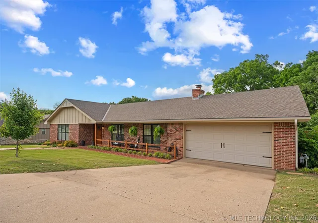 52nd image of 2516 Williamsburg St S, Bartlesville, OK 74006 | MLS# 2616087