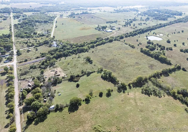 Homes for sale in Delaware, OK | 17013 Old Hwy Rd, Delaware, OK 74027 | MLS# 2616139