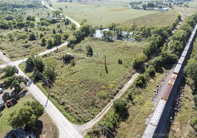 Homes for sale in Delaware, OK | 17013 Old Hwy Rd, Delaware, OK 74027 | MLS# 2616139