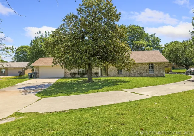 1st image of 1922 S Plainview, Ardmore, OK 73401 | MLS# 2616206