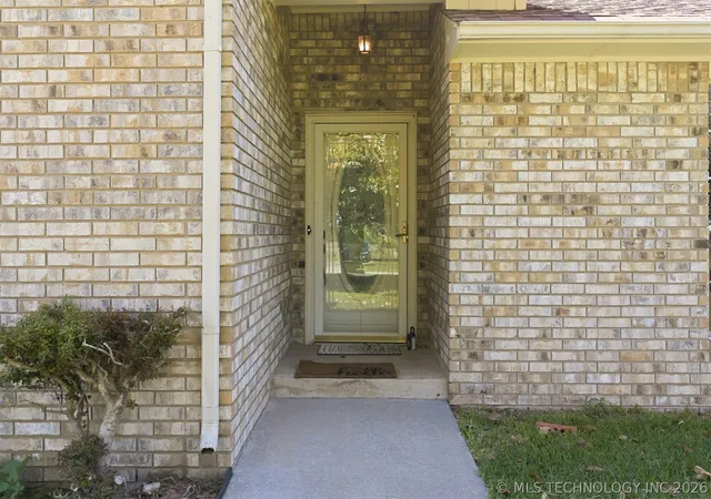 2nd image of 1922 S Plainview, Ardmore, OK 73401 | MLS# 2616206