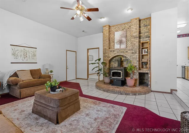 5th image of 1922 S Plainview, Ardmore, OK 73401 | MLS# 2616206