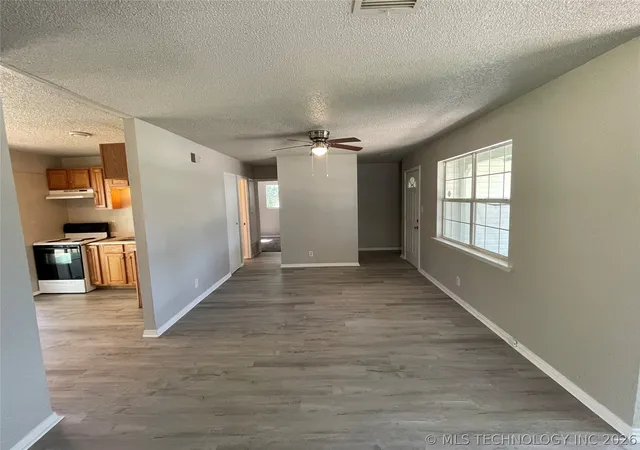 Homes for sale in Tulsa, OK | 107 S 196th Eastavenue, Tulsa, OK 74108 | MLS# 2616219