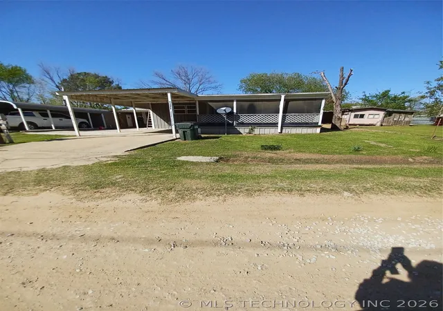 3rd image of 416747 Delaware Dr, Checotah, OK 74426 | MLS# 2616260
