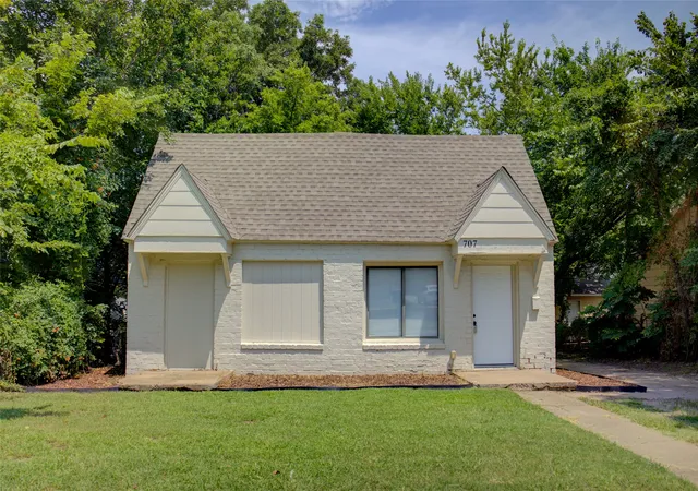 1st image of 707 N Xanthus Ave, Tulsa, OK 74110 | MLS# 2616176