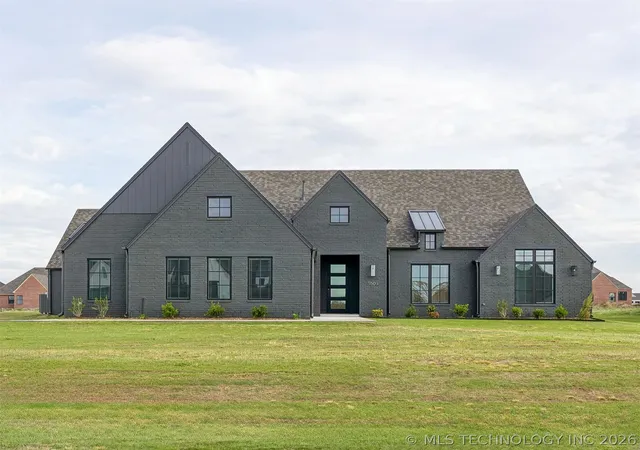 1st image of 5503 E 175th St S, Bixby, OK 74008 | MLS# 2616320