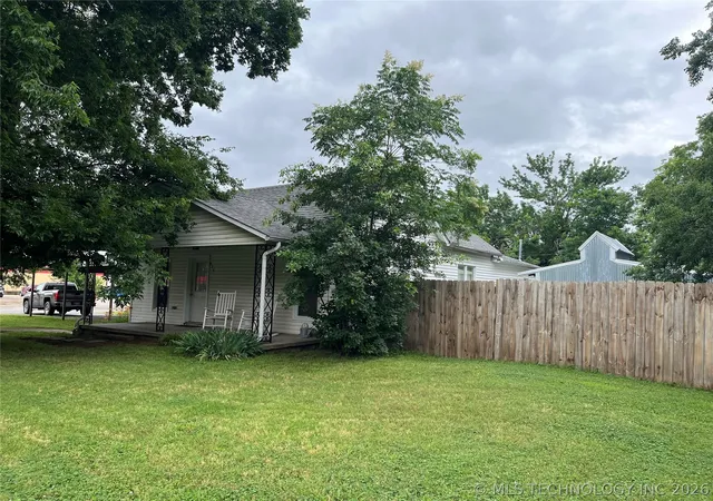 Homes for sale in Krebs, OK | 610 W Washington Ave, Krebs, OK 74501 | MLS# 2616342