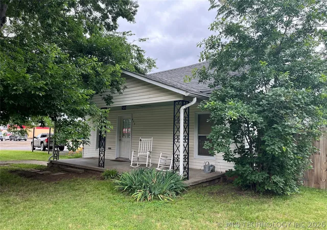 Homes for sale in Krebs, OK | 610 W Washington Ave, Krebs, OK 74501 | MLS# 2616342