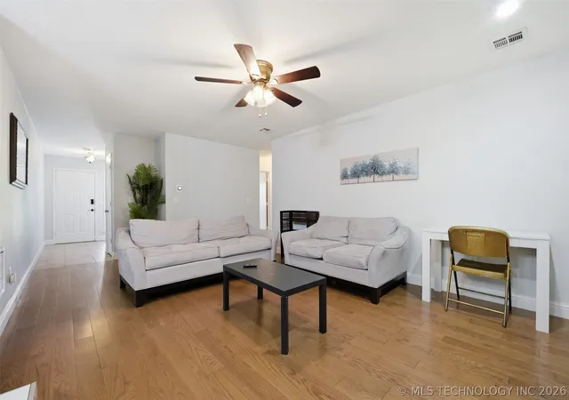 Photo 4 of Single family home for sale at 1201 John Rd, Ardmore, OK 73401 | MLS# 2614135 | Listing updated on 2026-09-24