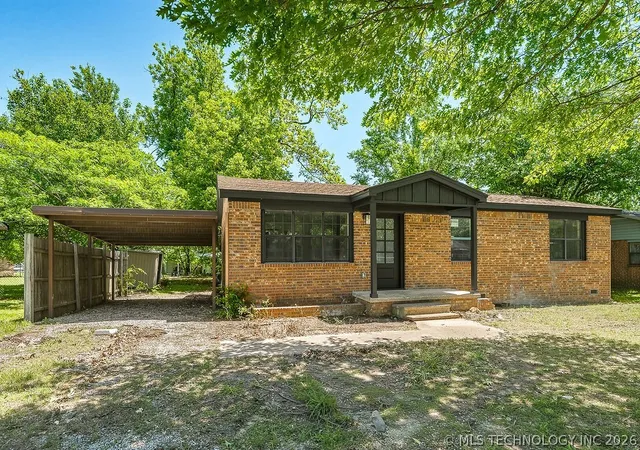 2nd image of 1130 N Cherry, Ada, OK 74820 | MLS# 2615990