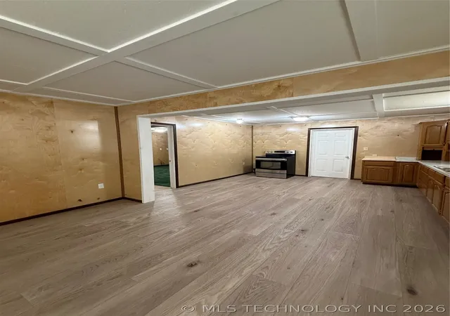 image of 1202 W Division St, Henryetta, OK 74437 | MLS# 2616442